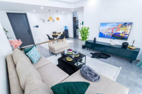 Chic 2BR City Apartment